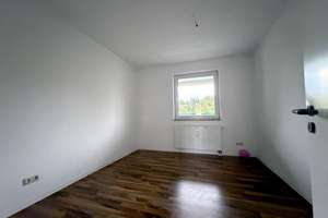 3 Zimmerwohnung in Magdeburg-Stadtfeld mit Balkon und PKW Stellplatz – 39108 Stadtfeld Ost, Magdeburg – Vorschaubild 8