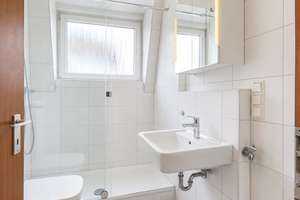 Gepflegte 3-Zimmer-Wohnung mit Balkon und Einbauküche in Göttingen  – Die vollständige Adresse der Immobilie erhältst du vom Anbieter., 37085 Oststadt, Göttingen – Vorschaubild 4