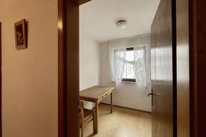 Zwei Wohneinheiten, viele Optionen – Ihr Haus in Ingolstadt – Die vollständige Adresse der Immobilie erhältst du vom Anbieter., 85053 Südost, Ingolstadt – Vorschaubild 10