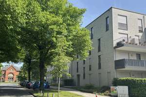 Moderne Neubauwohnung in bester Parklage mit Süd-Balkon