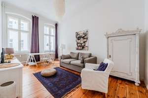 Charmante 2-Zimmer-Wohnung in repräsentativem Altbau in bester Lage von Charlottenburg