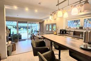 Modernisiertes Einfamilienhaus 2 Bäder Terrasse großer Garten Pool Doppelgarage 3-4 PKW-Stellplätze – 51381 Lützenkirchen, Leverkusen – Vorschaubild 18