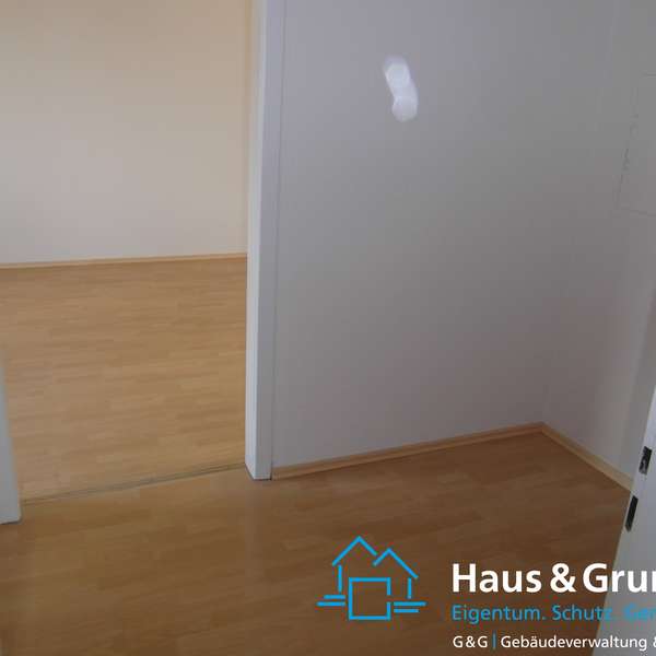 *** charmante 4-Zimmer-Maisonette-Wohnung für Familien mit Garten im beliebten Aachen-Brand ***