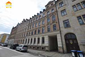 Schloßchemnitz mit seinen Vorzügen! Wohnen direkt am Schloßteich mit Stellplatz und EInbauküche! – Schloßplatz 5, 9113 Chemnitz – Vorschaubild 1