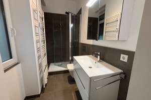 Hochwertig möblierte 4-Zimmer-Wohnung in Wiesbaden/Luxurious Furnished 4-Room Apartment in Wiesbaden – Bärenstr. 1-3, 65183 Mitte, Wiesbaden – Vorschaubild 8