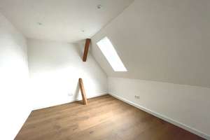 Altbaujuwel mit 6 Zimmern: 178 m² Wfl. im 2.OG, Balkon, Garten & zusätzlicher Dachboden – Die vollständige Adresse der Immobilie erhältst du vom Anbieter., 30419 Herrenhausen, Hannover – Vorschaubild 17