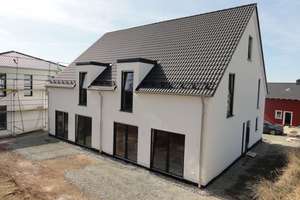 Großzügig wie ein Einfamilienhaus - 145 qm Wohnfläche, 5 Zimmer – Dietrich-Bonhoeffer-Str. 16, 51789 Lindlar – Vorschaubild 1