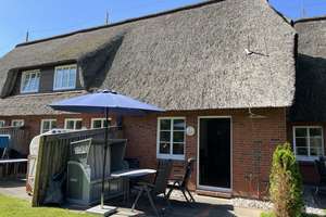In direkter Deichlage! Reihenmittelhaus unter Reet mit Weitblick über Nordstrand – Die vollständige Adresse der Immobilie erhältst du vom Anbieter., 25845 Nordstrand – Vorschaubild 3
