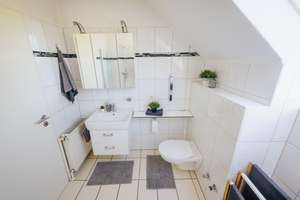 Tolle Maisonette Wohnung mit eigenem Garten, Doppelgarage & Loggia – Die vollständige Adresse der Immobilie erhältst du vom Anbieter., 33649 Brackwede, Bielefeld – Vorschaubild 11
