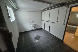 2-Familienhaus mit 5 Zimmer Wohnungen und Möglichkeit einen zusätzlichen Bauplatz zu erwerben – Die vollständige Adresse der Immobilie erhältst du vom Anbieter., 93077 Bad Abbach – Vorschaubild 31