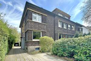 Dreifamilienhaus unweit des Schloßparks
in Weitmar