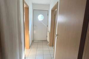 **Erstbezug nach Renovierung**    + Einfamilienhaus in Würzburg-Versbach + – Die vollständige Adresse der Immobilie erhältst du vom Anbieter., 97078 Versbach, Würzburg – Vorschaubild 3