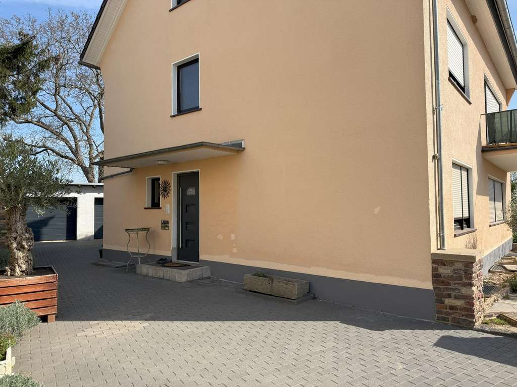 Erdgeschosswohnung mit Terrasse  und  Gartenanteil 53474 Bad Neuenahr-Ahrweiler