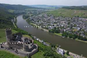 Modernisiertes Einfamilienhaus in Bernkastel-Kues mit Moselblick und Großzügigem Garten – Bernkastel-Wittlich (Kreis) – Vorschaubild 3