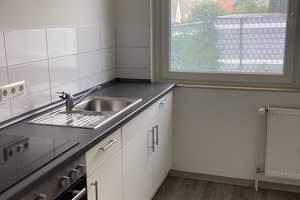 Schöne 1-Zimmer-Erdgeschoss-Wohnung mit Terrasse – Am Behnckenhof 21, 23554 Lübeck – Vorschaubild 3