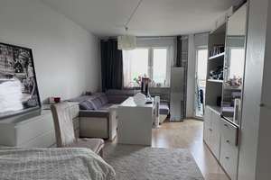 Helle, möblierte 1-Zimmer-Wohnung mit Balkon und schönem Blick über Frankfurt – 65934 Nied, Frankfurt am Main – Vorschaubild 2