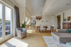 Über den Dächern von Schmargendorf - großzügige Maisonettewohnung mit Galerie & Dachterrasse