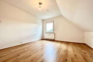 Top renovierte Dachgeschosswohnung in Bochum-Höntop – Eibenweg 1, 44869 Höntrop, Bochum – Vorschaubild 5