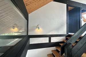 NEUWARMBÜCHEN (FELDRAND): FREISTEHENDES HOLZSTÄNDERHAUS MIT EINLIEGER-WHG AUF PARKÄHNL. GRUNDSTÜCK – Die vollständige Adresse der Immobilie erhältst du vom Anbieter., 30916 Isernhagen – Vorschaubild 28