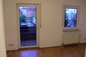 gepflegte 1-Zimmer-Wohnung mit Balkon und EBK in Mannheim – Stengelhofstraße 4a, 68219 Rheinau, Mannheim – Vorschaubild 2