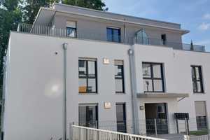 Wohnen am Bach - 1 Zi-Terrassenwohnung, BJ 2023, EBK, teilmöbliert – Höchstetterstraße 20a, 86154 Augsburg – Vorschaubild 3