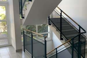Vermietete lichtdurchflutete 3 Zimmer Maisonette-Wohnung (ca. 84 qm) mit 3 Balkonen * TG-Stellplatz – Die vollständige Adresse der Immobilie erhältst du vom Anbieter., 1328 Weißig, Dresden – Vorschaubild 5