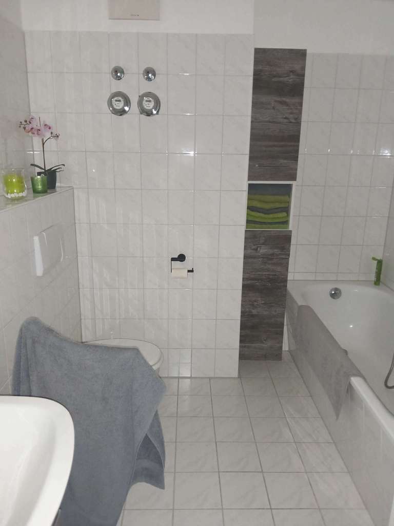 Immobilie in Neuruppin - Vermietete 2-Zimmer-Eigentumswohnung mit Balkon in zentraler Innenstadtlage - Bild 4