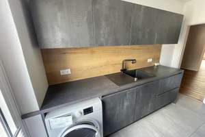 Attraktive Stadtwohnung mit moderner Einbauküche, Tageslichtbad und Balkon zum 15.6. – Neubrunnenstraße 00, 55116 Altstadt, Mainz – Vorschaubild 8