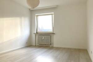 Helle 2-Zimmer-Wohnung mit Südbalkon, Aufzug und moderner Einbauküche – Moselstr. 5, 38120 Weststadt, Braunschweig – Vorschaubild 10