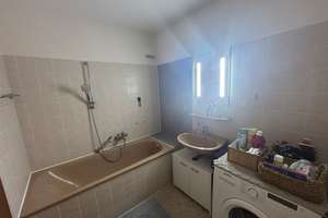 Modernisierte 2-Zimmer-Wohnung mit Balkon und EBK in Mannheim – Feldbergstraße 60, 68163 Neckarau, Mannheim – Vorschaubild 1