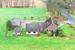 3 Häuser - eine Kapitalanlage! In Achim-Borstel mit 4 Garagen & Weideland! – Die vollständige Adresse der Immobilie erhältst du vom Anbieter., 28832 Achim – Vorschaubild 4