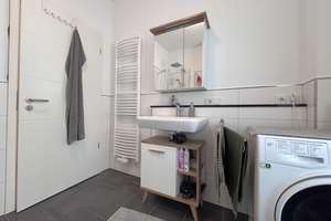 Bremerhaven - Mitte // 2 Zimmer-Mietwohnung in gehobenem Standard mit Balkon und Wasserblick – Die vollständige Adresse der Immobilie erhältst du vom Anbieter., 27568 Mitte, Bremerhaven – Vorschaubild 7