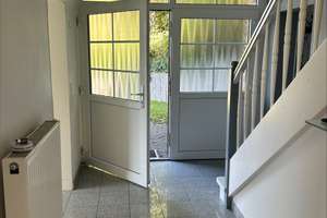 Ruhiges freistehendes Einfamilienhaus in Hanglage mit zwei Garagen – Am Heidberg 2, 52134 Herzogenrath – Vorschaubild 6