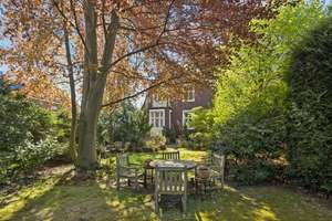Historisches Hamburger Kaufmannshaus mit großem Garten-ein Juwel für Familien und Liebhaber klass... – Die vollständige Adresse der Immobilie erhältst du vom Anbieter., 22459 Schnelsen, Hamburg – Vorschaubild 2