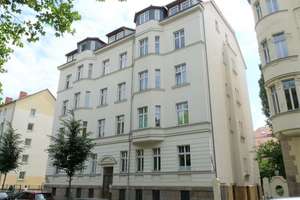 renovierte 2 Zimmer Wohnung mit Einbauküche - noch leerstehend