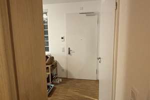 Charmante 2-Zimmer-Wohnung mit Balkon und moderner Einbauküche – Tübinger Straße 3c, 80686 Land in Sonne, München – Vorschaubild 3