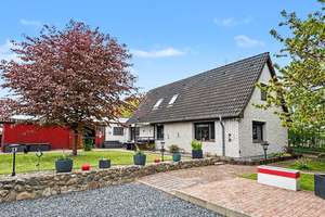 Idyllisches, energieeffizientes und modernisiertes Einfamilienhaus in Alleinlage – Klixbüll – Die vollständige Adresse der Immobilie erhältst du vom Anbieter., 25899 Klixbüll – Vorschaubild 1