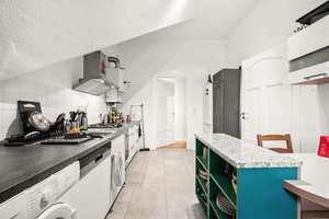 Property thumbnail 11