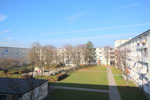 Wunderschöne 3-Zimmer Wohnung mit Balkon und praktischen Grundriss! Ruhig, Grün, verkehrsgünstig.  – Die vollständige Adresse der Immobilie erhältst du vom Anbieter., 80689 Blumenau, München – Vorschaubild 16