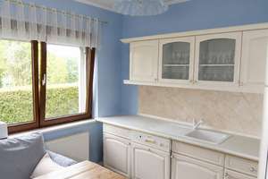 Wohnen mit Urlaubsflair – Modernisiertes Einfamilienhaus mit Gästehaus, Swimmingpool und traumhaftem – Straße 58 2, 13125 Karow, Berlin – Vorschaubild 19