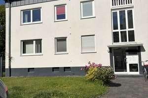 *Provisionsfrei* Lichtdurchflutete Dachgeschosswohnung mit moderner Klimaanlage in Friesdorf