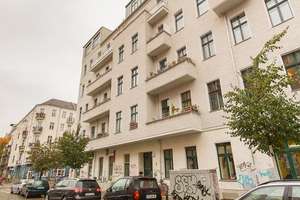 Altbau zum Verlieben: Helle 2 Zimmer mit Balkon am Mauerpark – 10437 Prenzlauer Berg, Berlin – Vorschaubild 17
