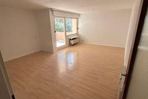 1 Zimmer Hochparterre - Wohnung mit Balkon - Ihre Perfekte Wohnung in Stuttgart Bad-Cannstatt ! – 70374 Sommerrain, Stuttgart – Vorschaubild 3