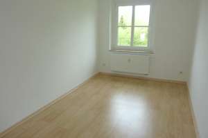 Hier fühlen sich alle wohl! - Tolle 3-Raum mit Balkon und schickem Laminat – Lutherstr. 24, 9126 Lutherviertel, Chemnitz – Vorschaubild 7