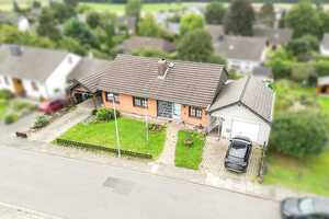 Für Immobilienfüchse! Einfamilienhaus viel Potenzial, 2 Garagen und vermietetem Anbau in Buschhoven – Rhein-Sieg-Kreis – Vorschaubild 3