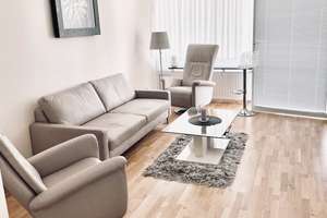 Luxuriöse möblierte 3-Zimmer Wohnung mit Garage und 2 Balkonen in Düsseldorf-Gerresheim – Josef-Neuberger-Straße 31, 40625 Gerresheim, Düsseldorf – Vorschaubild 6