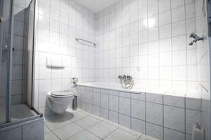 +++ Gepflegte Maisonette mit Südbalkon +++ – Tschaikowskistraße 65, 9130 Sonnenberg, Chemnitz – Vorschaubild 10
