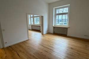 Großzügige 4-Zimmer-Wohnung mit 3,50 m Deckenhöhe und zwei Balkonen am Hofgarten (Pempelfort) – Prinz-Georg-Straße 89, 40479 Pempelfort, Düsseldorf – Vorschaubild 3