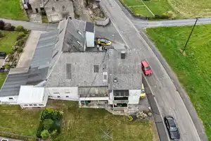 Unmittelbar am Nürburgring: Mehrfamilienwohnhaus mit Potential – Ahrweiler (Kreis) – Vorschaubild 8