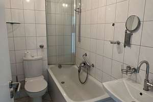 Helle, modernisierte Wohnung in ruhiger Lage von Essen mit Balkon und Tiefgarage – Die vollständige Adresse der Immobilie erhältst du vom Anbieter., 45128 Holsterhausen, Essen – Vorschaubild 5
